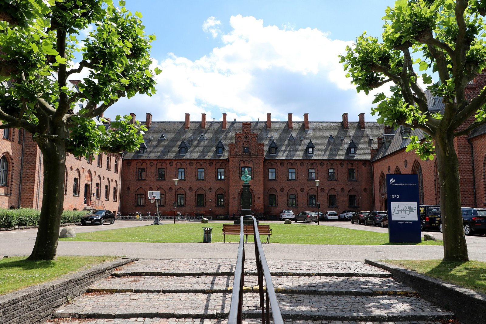 Kom på rundtur i historisk Frederiksberg-lokalitet med café, musik og kunst